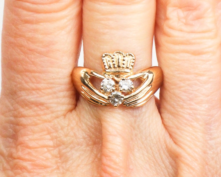 Vintage 14k Gold Natural Diamond Claddagh Ring Irish Claddagh Wedding Band Size 7