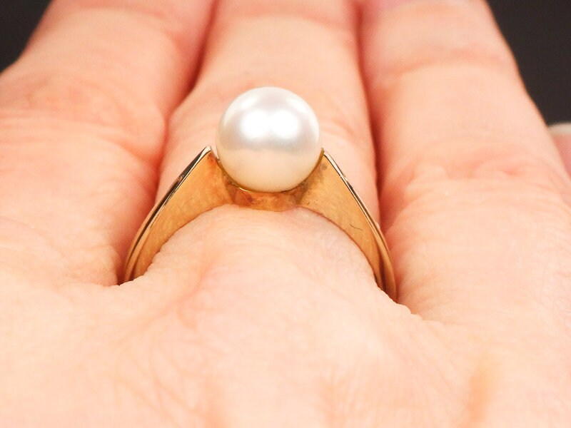 Vintage Solid 14k Yellow Gold White Cultured Pearl Ring, Modern Style June Birthstone Size 5.5