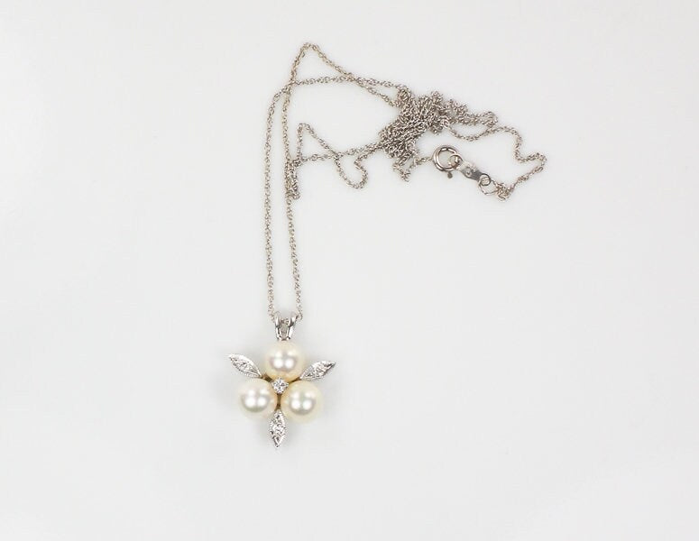 Vintage 14k White Gold Three Cultured Pearl and Diamond Pendant Necklace Trefoil Bride Necklace 16"