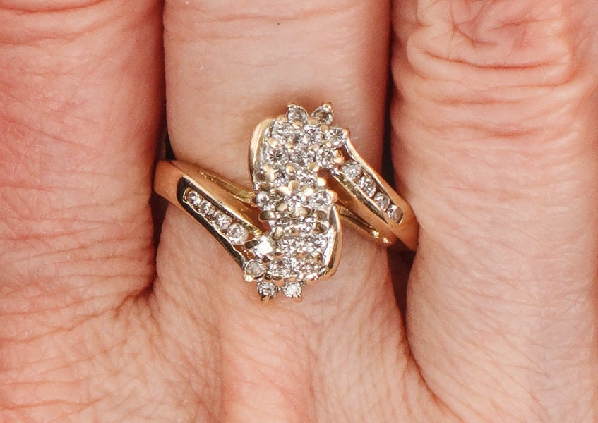 Vintage 14k Yellow Gold Natural Diamond Cluster Everyday Ring Approx .50 CTS TDW Size 6.5