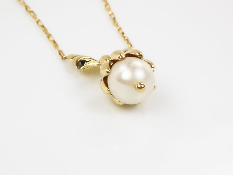 Vintage 14k Yellow Gold Saltwater Cultured Pearl and Bow Necklace Bridal Necklace 18.5"