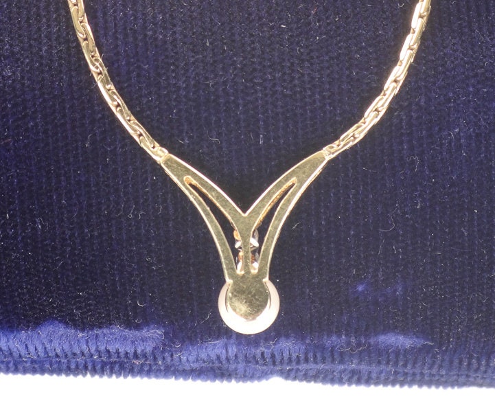 Vintage 14k Cultured Pearl Diamond V Necklace - Bridal Necklace Approx 17.5"