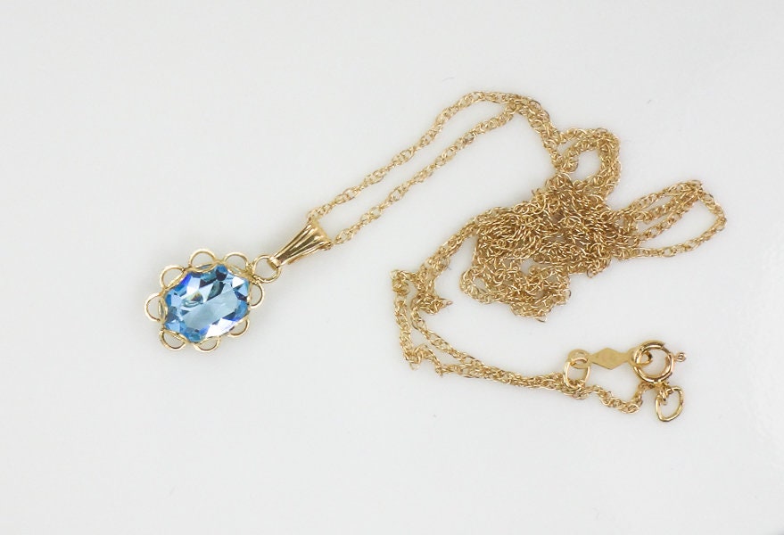 Vintage Dainty 14k Yellow Gold Light Blue Glass Pendant Necklace March Birthstone Color 18.5"