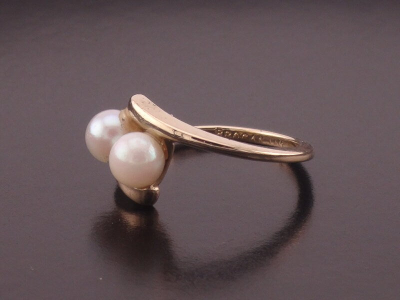 14k Double Pearl Ring - Vintage Yellow Gold Toi et Moi Ring - June Birthstone - Size 6 - Fine Jewelry