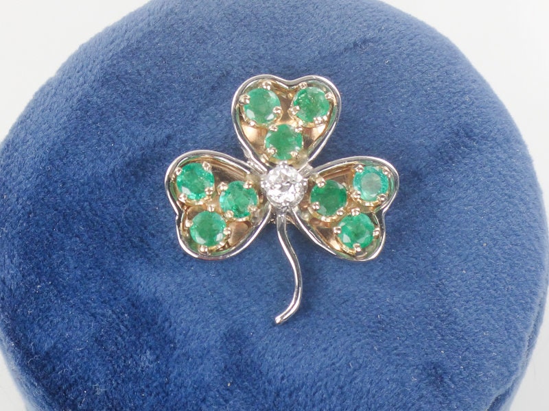 Vintage 14k Gold Shamrock Pendant: Emerald & Diamond Clover