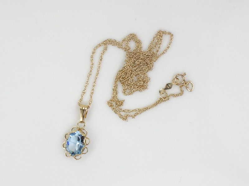 Vintage Dainty 14k Yellow Gold Light Blue Glass Pendant Necklace March Birthstone Color 18.5"