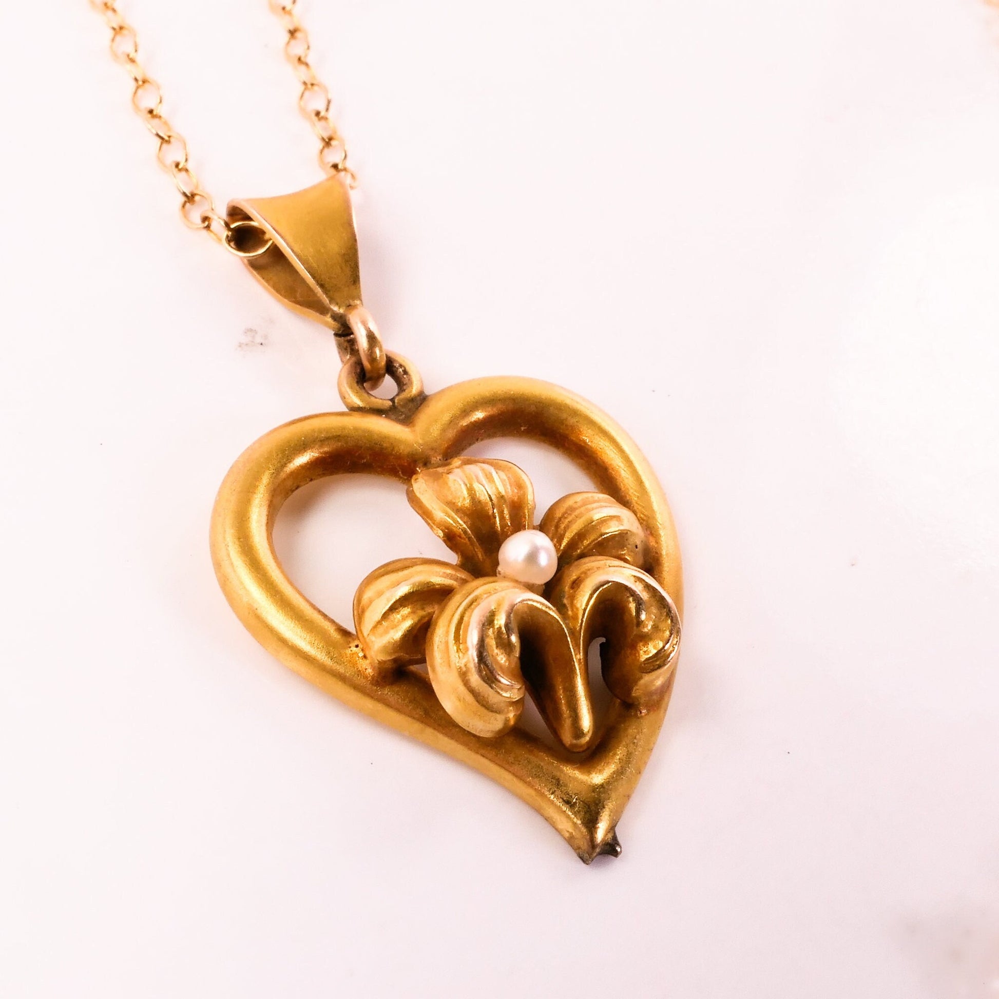 Vintage 14k Yellow Gold Floral Pearl Heart Pendant Necklace with Gold Filled Chain