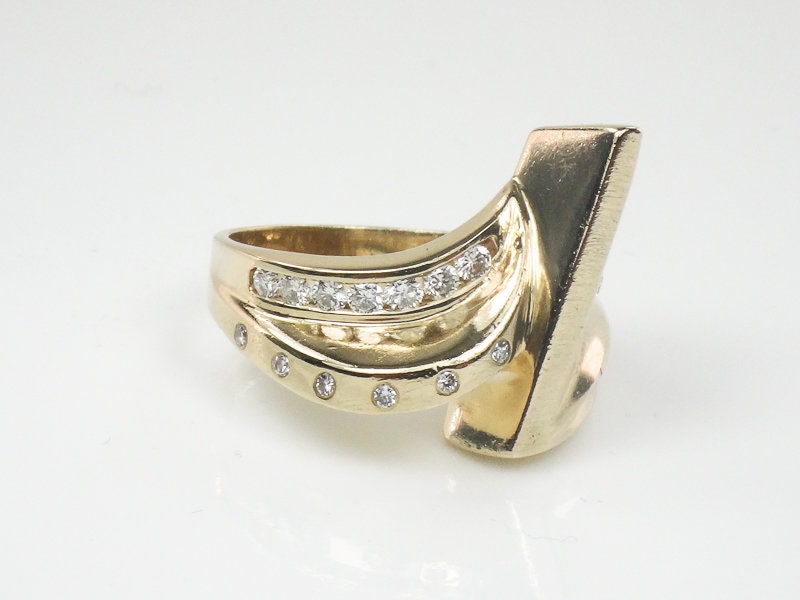 Vintage 14k Yellow Gold Diamond Ring: Modern Asymmetrical Design, Size 7.5