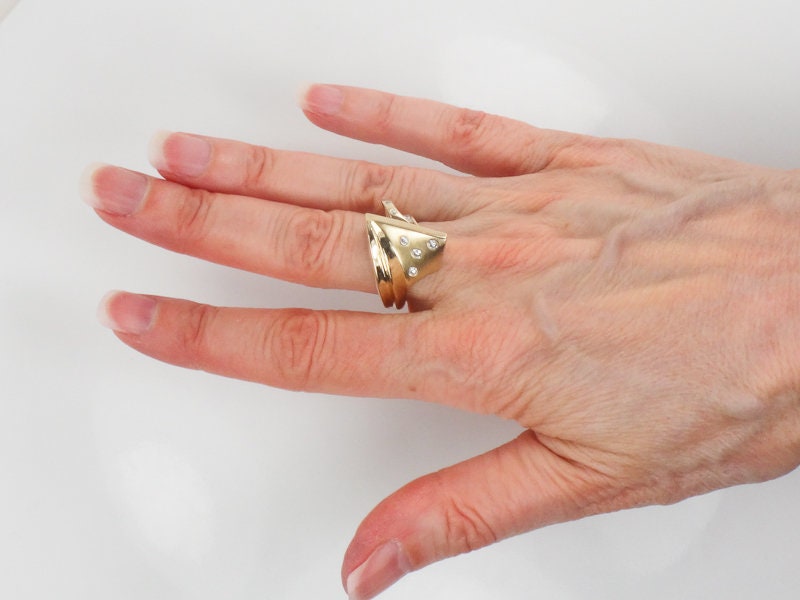 Vintage 14k Yellow Gold Diamond Ring: Modern Asymmetrical Design, Size 7.5