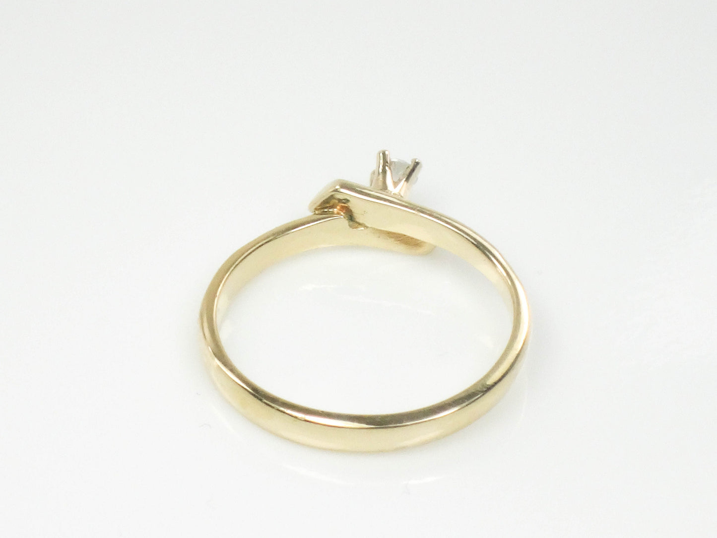 Vintage Thin 14k Yellow Gold Natural Diamond Ring, Everyday Stacking Ring, Size 5.75