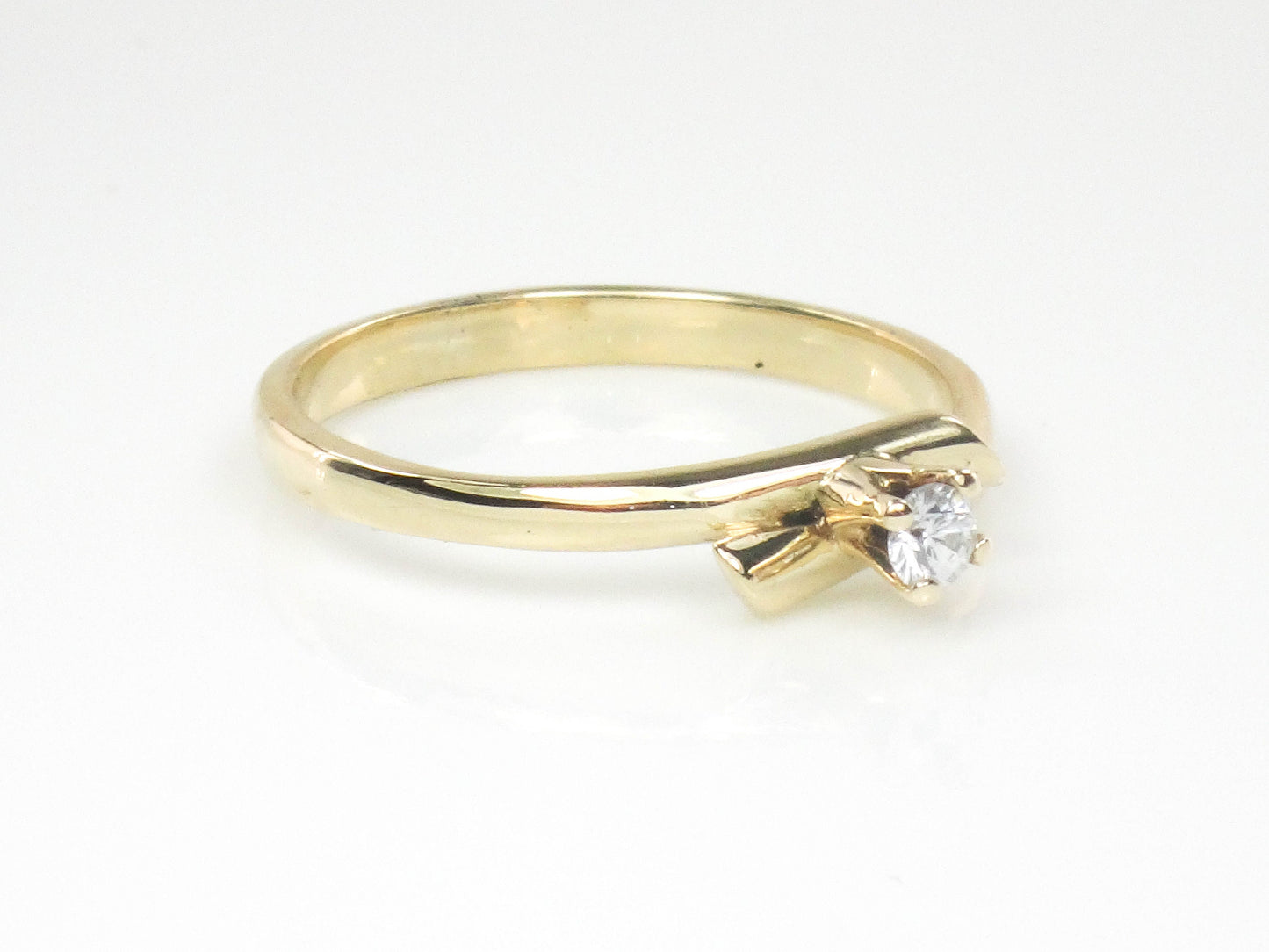 Vintage Thin 14k Yellow Gold Natural Diamond Ring, Everyday Stacking Ring, Size 5.75