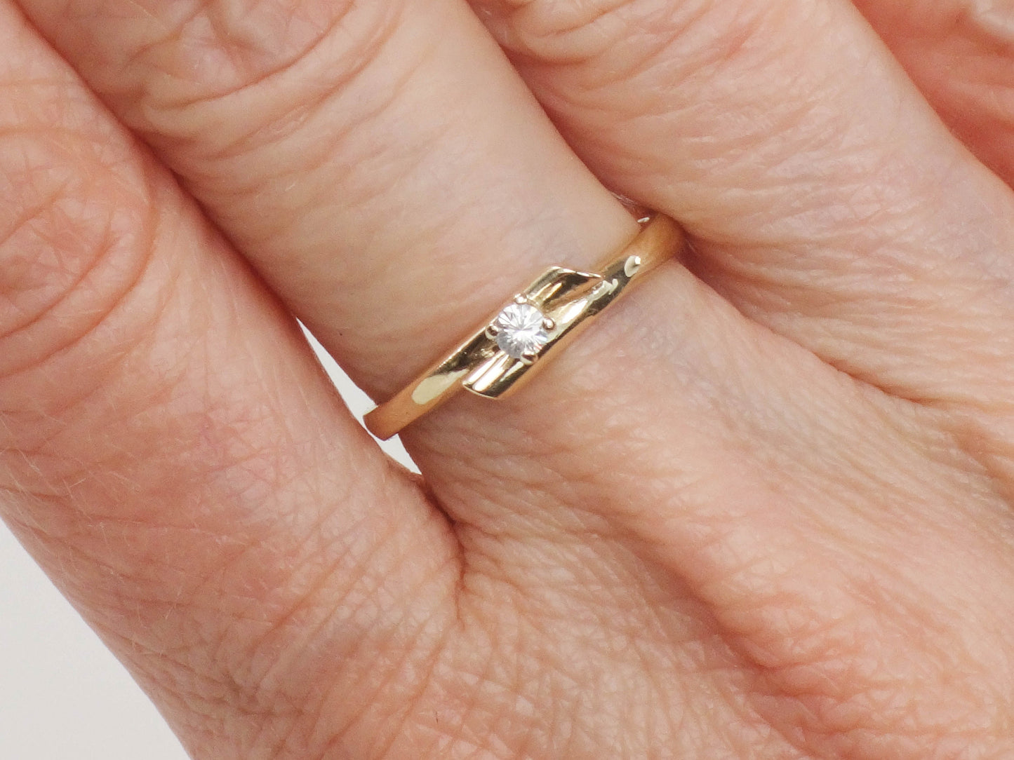 Vintage Thin 14k Yellow Gold Natural Diamond Ring, Everyday Stacking Ring, Size 5.75