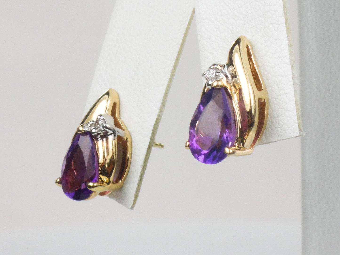 Vintage 14k Gold Amethyst Diamond Teardrop Stud Earrings