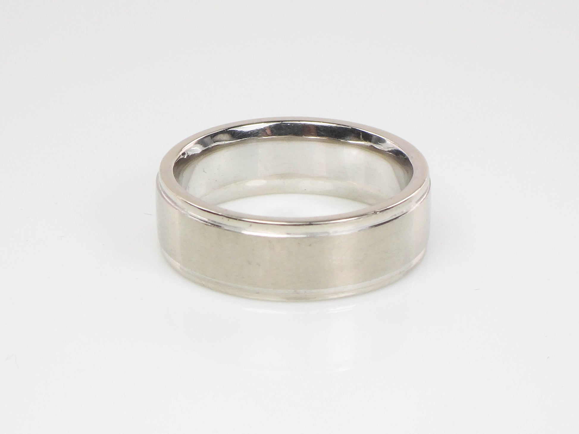 Vintage 14k White Gold Wedding Band 6.7 MM Wedding Ring Size 8