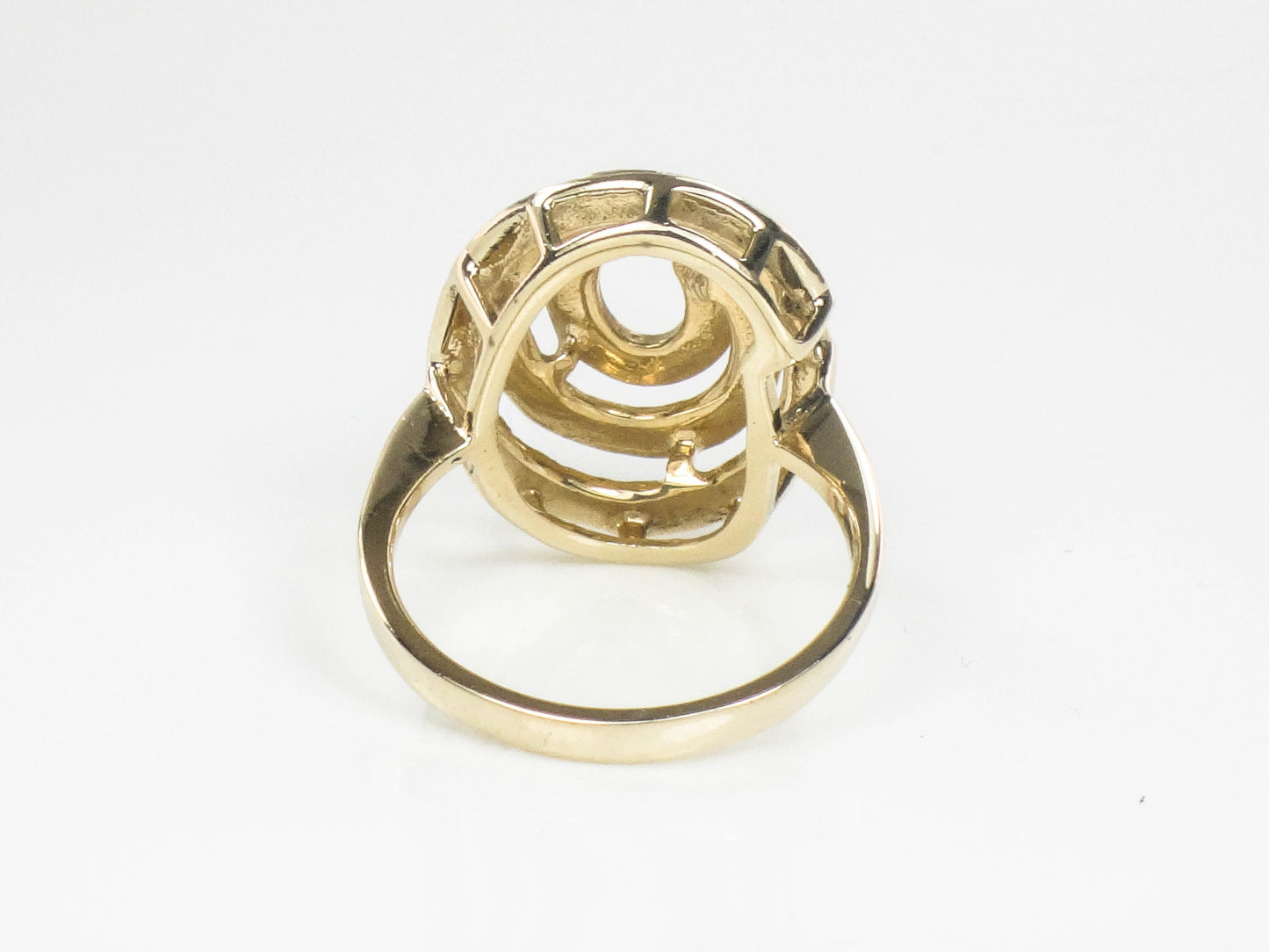 Vintage 14k Solid Yellow Gold Swirl Ring with Modern Style Size 6.75