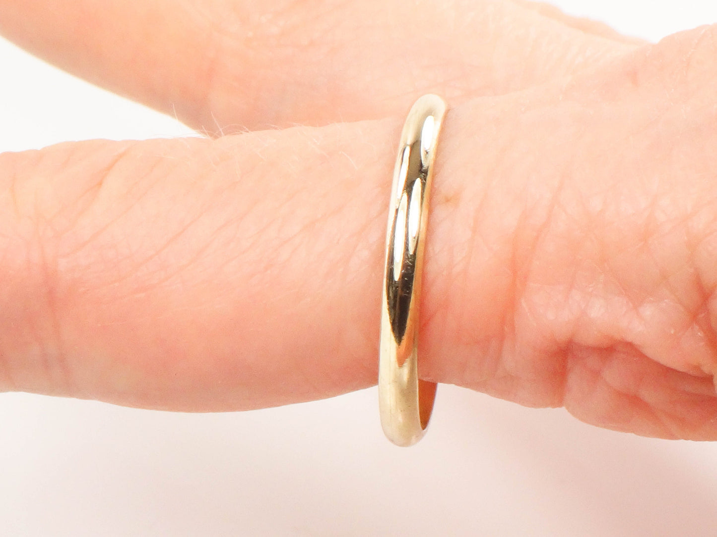 Vintage Thin 14k Yellow Solid Gold Wedding Band 2.4 MM Stacking Ring - Size 10.75