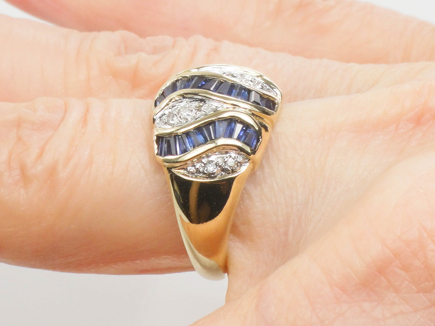 Vintage 14k Yellow Gold Natural Blue Sapphire & Diamond Ring September Birthstone Ribbon Style Ring Size 6.5