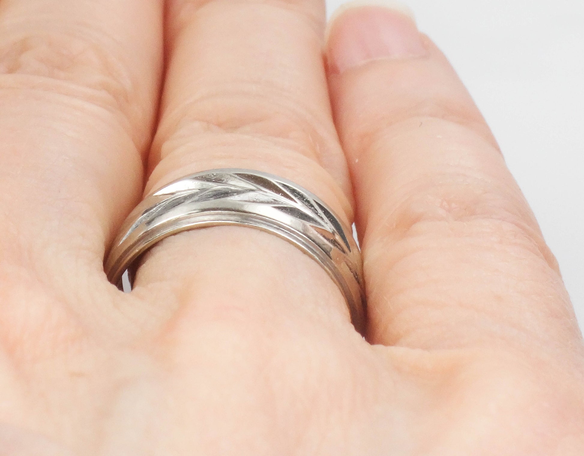 Vintage ArtCarved 14k White Gold Wedding Band - Wheat Design, Size 6