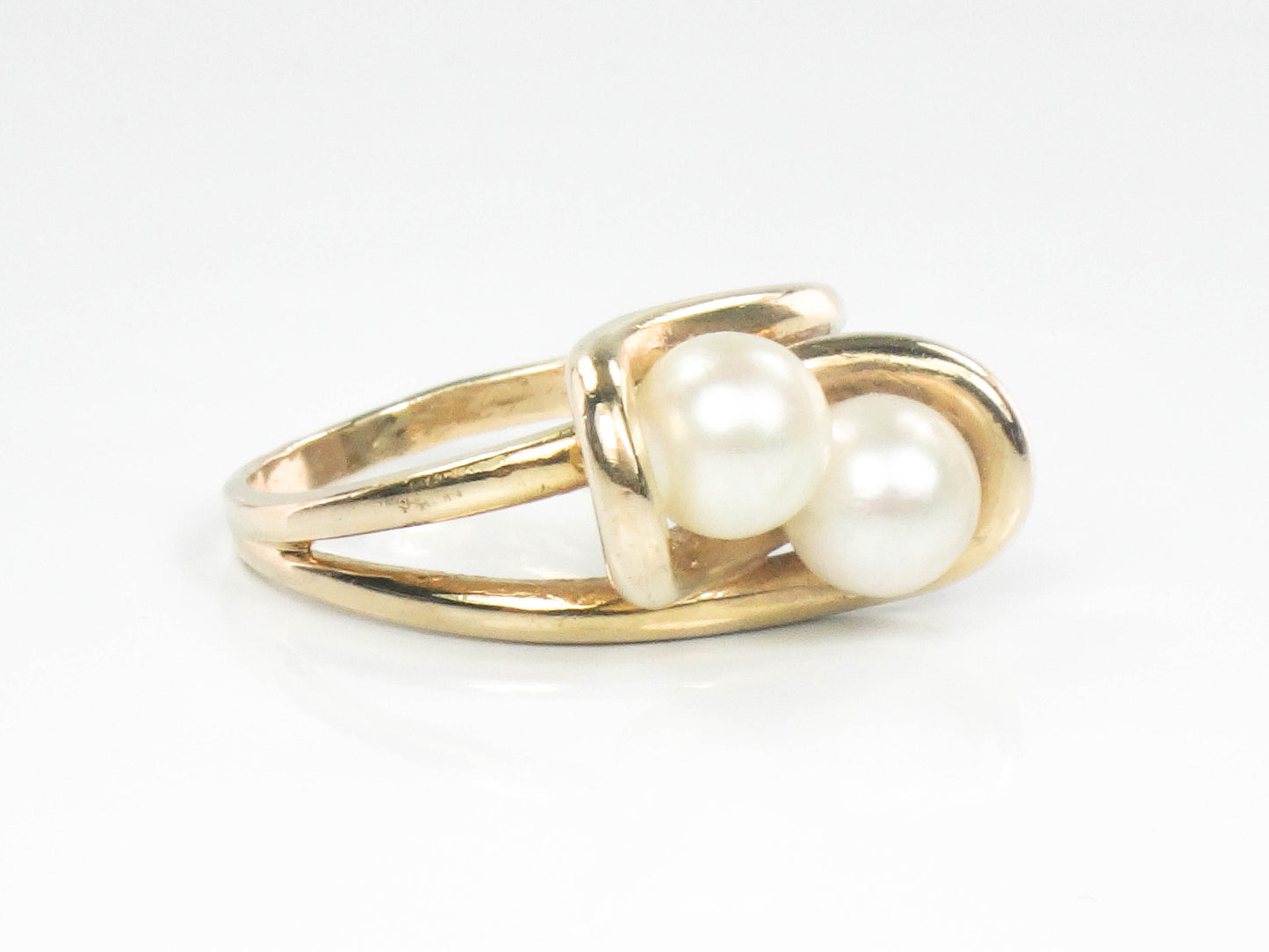 Vintage 14k Yellow Gold Pearl Ring: Moi et Toi Style, Size 6.75