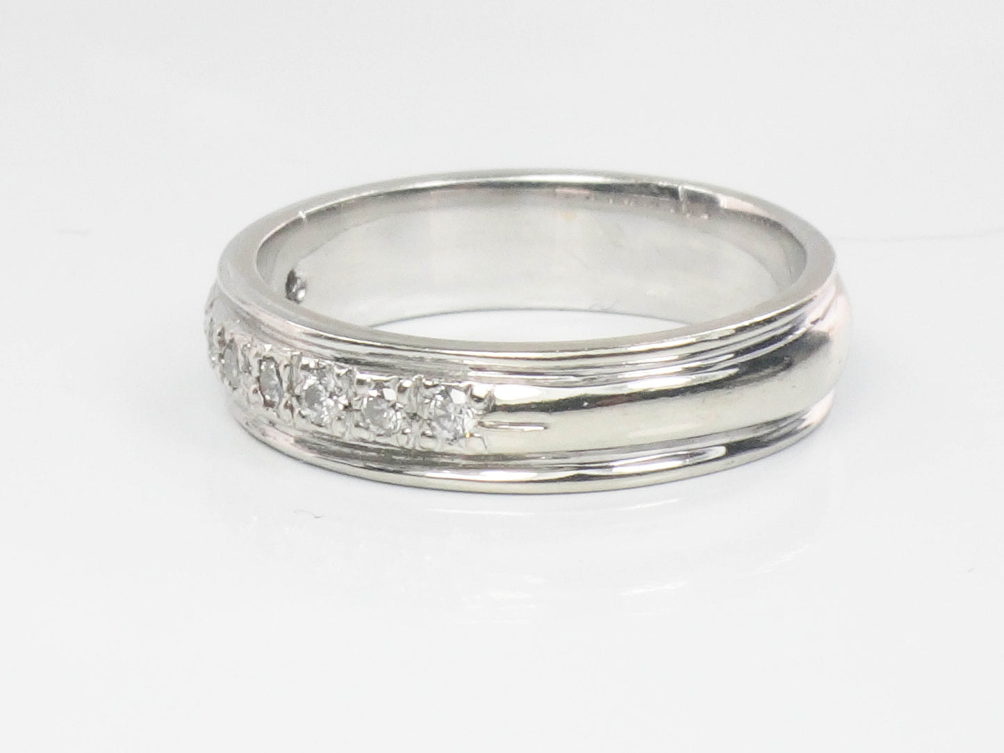 Vintage 14k White Gold Natural Diamond Wedding Band Stacking Ring Size 7