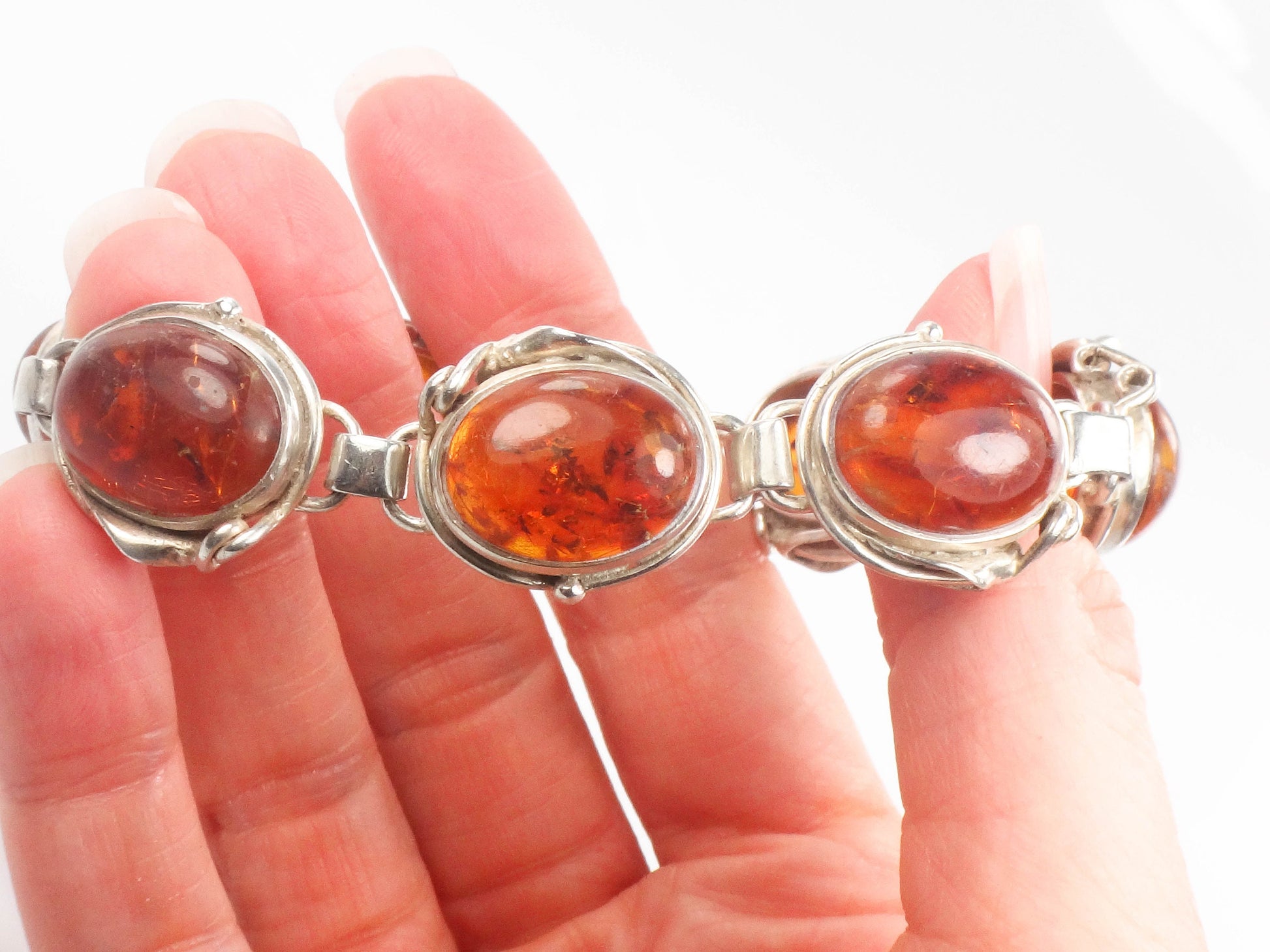Vintage Sterling Silver Bezel Set Amber Bracelet with Leaf Details 7 3/4"