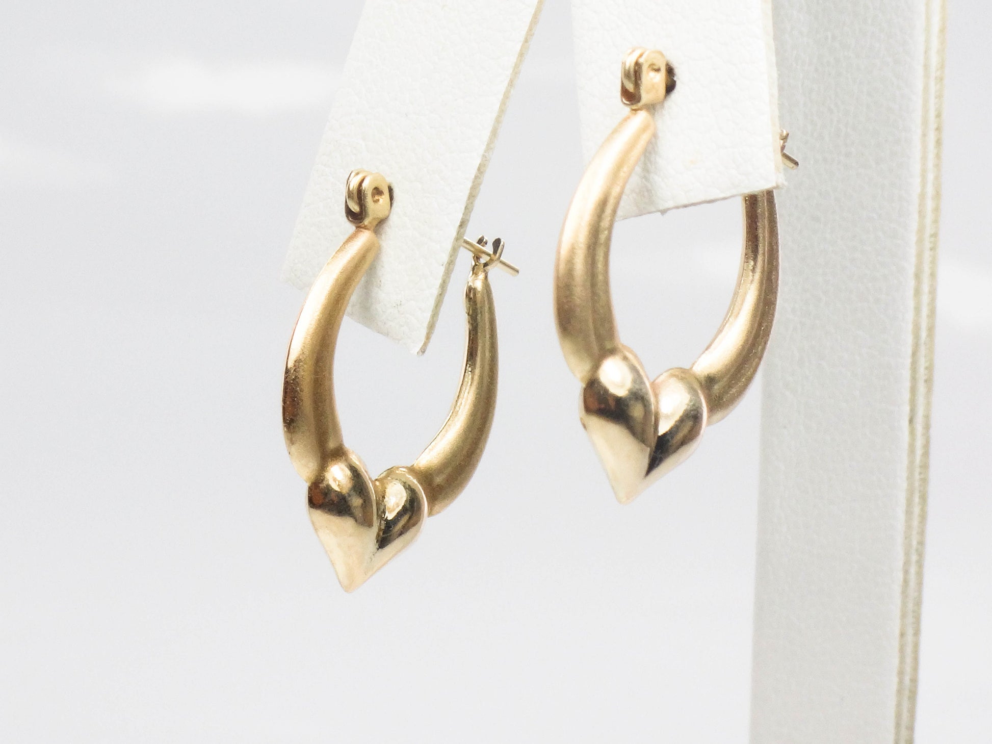 Vintage 14k Yellow Gold Heart Hoop Earrings