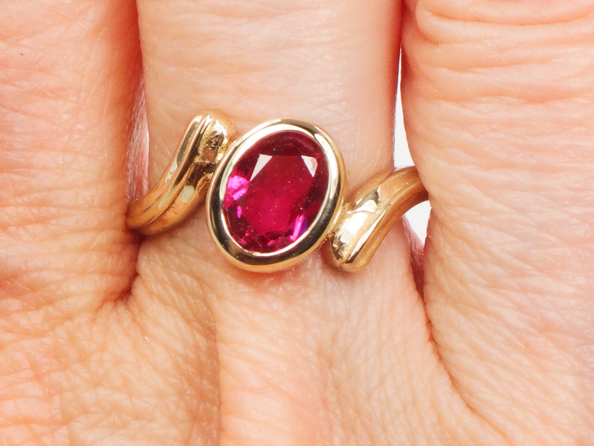 Vintage 14k Yellow Gold Solitaire Ruby Ring July Birthstone Ring Size 6