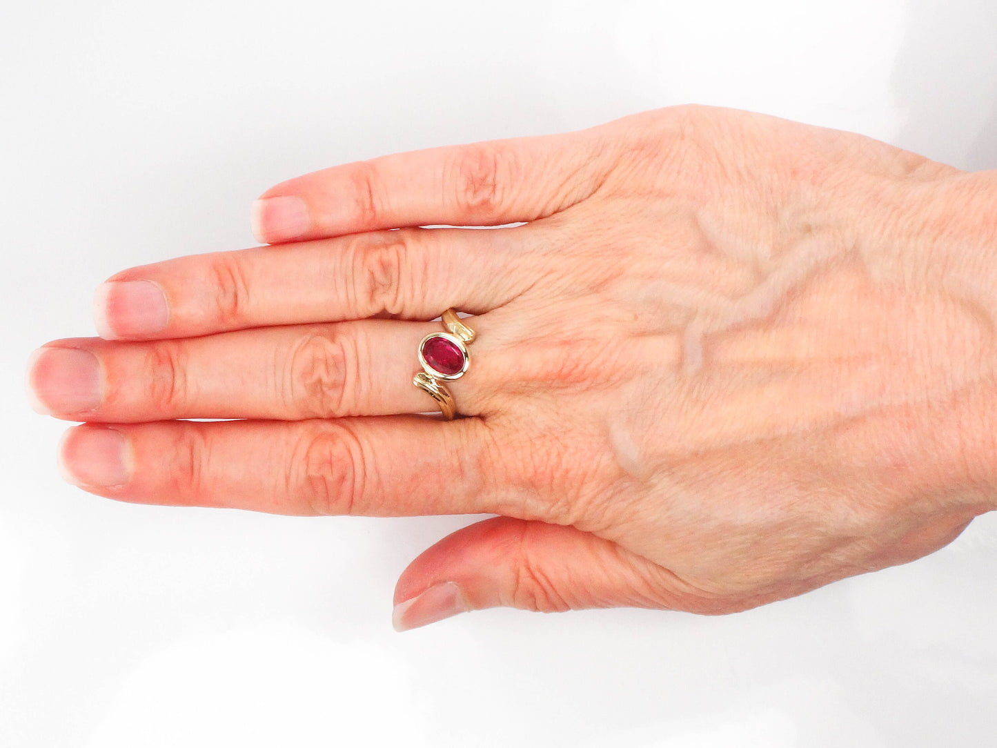 Vintage 14k Yellow Gold Solitaire Ruby Ring July Birthstone Ring Size 6