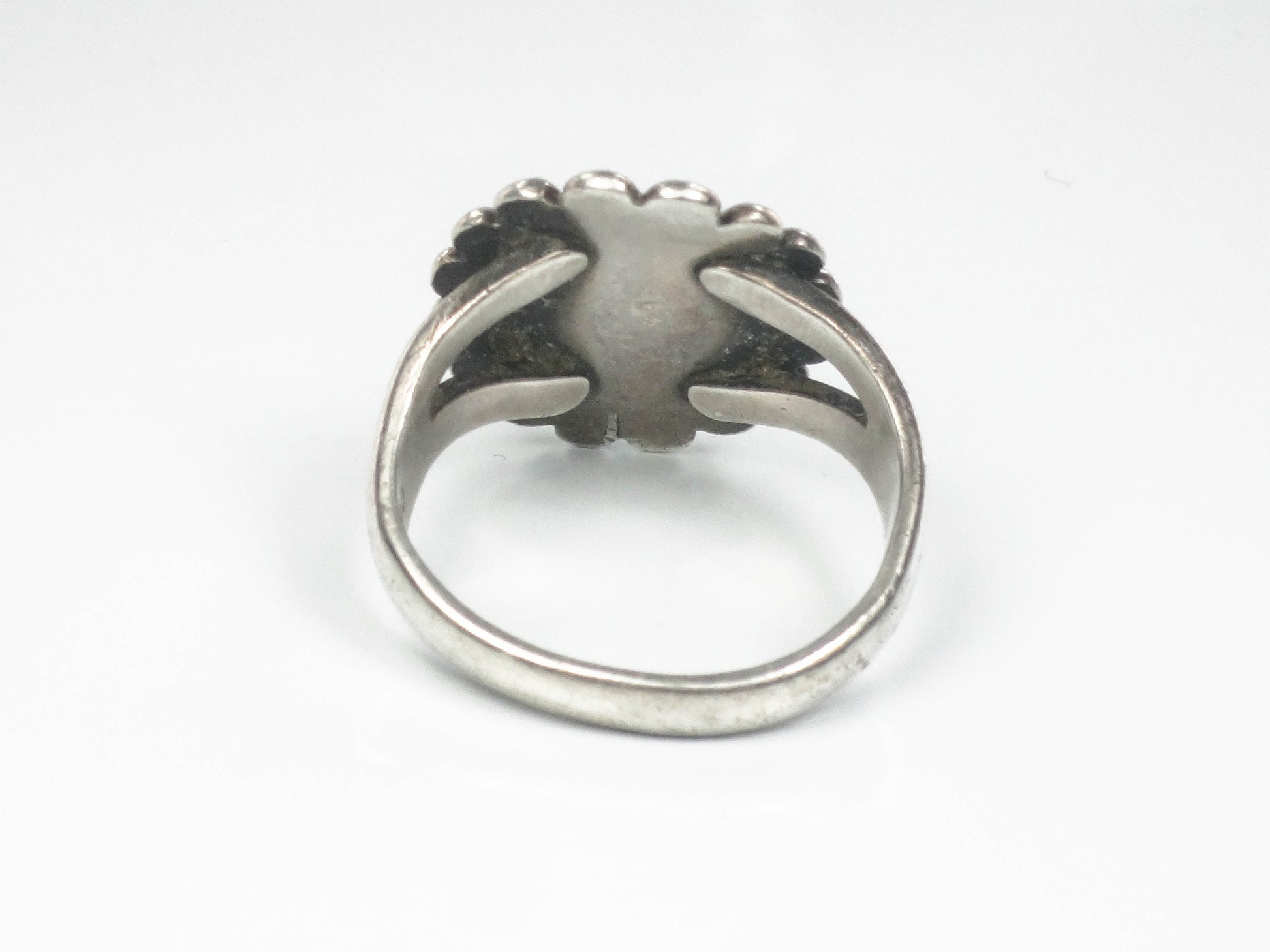 Vintage Sterling Silver Green Turquoise Flower Ring with Native American Style