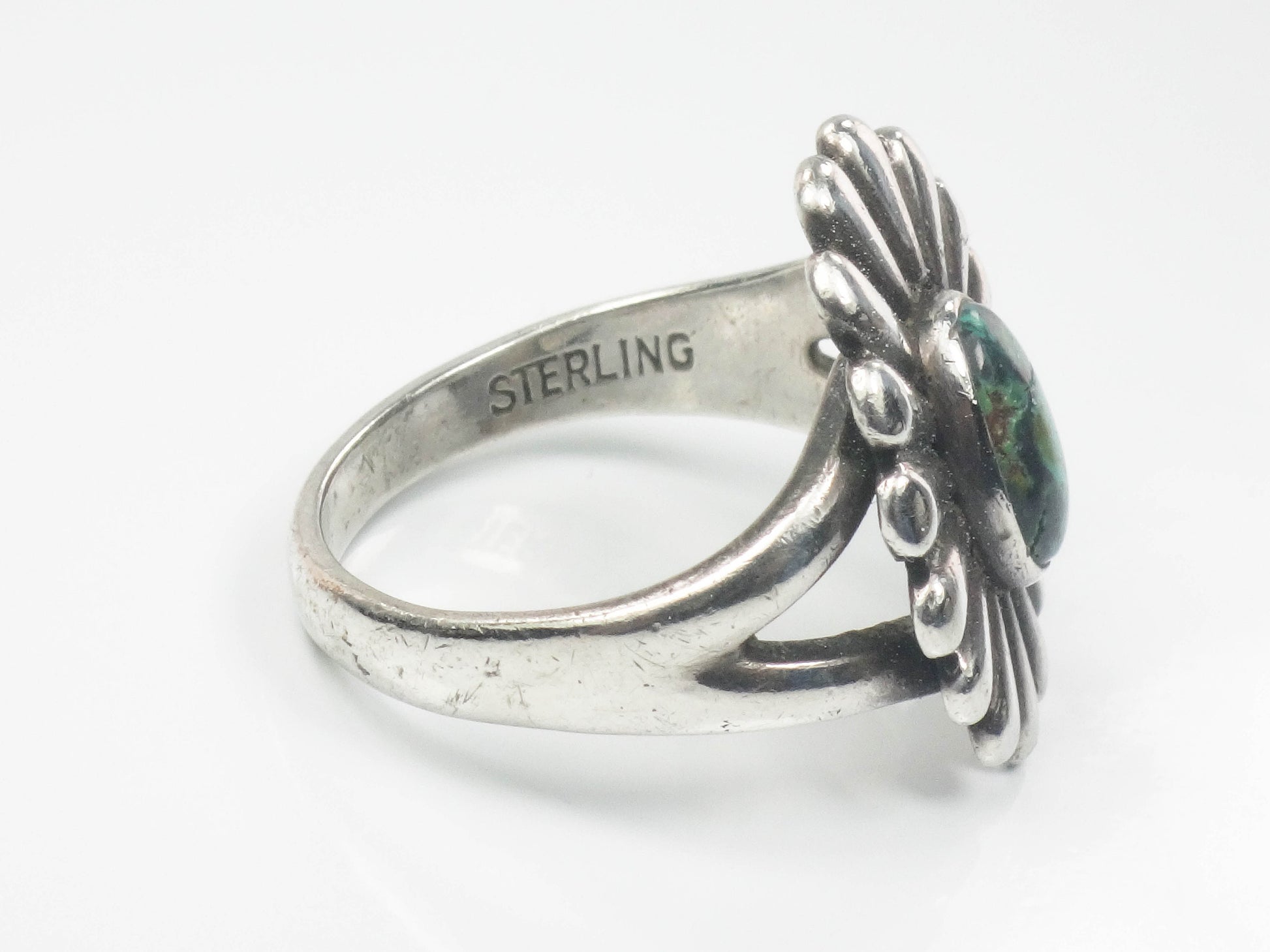 Vintage Sterling Silver Green Turquoise Flower Ring with Native American Style