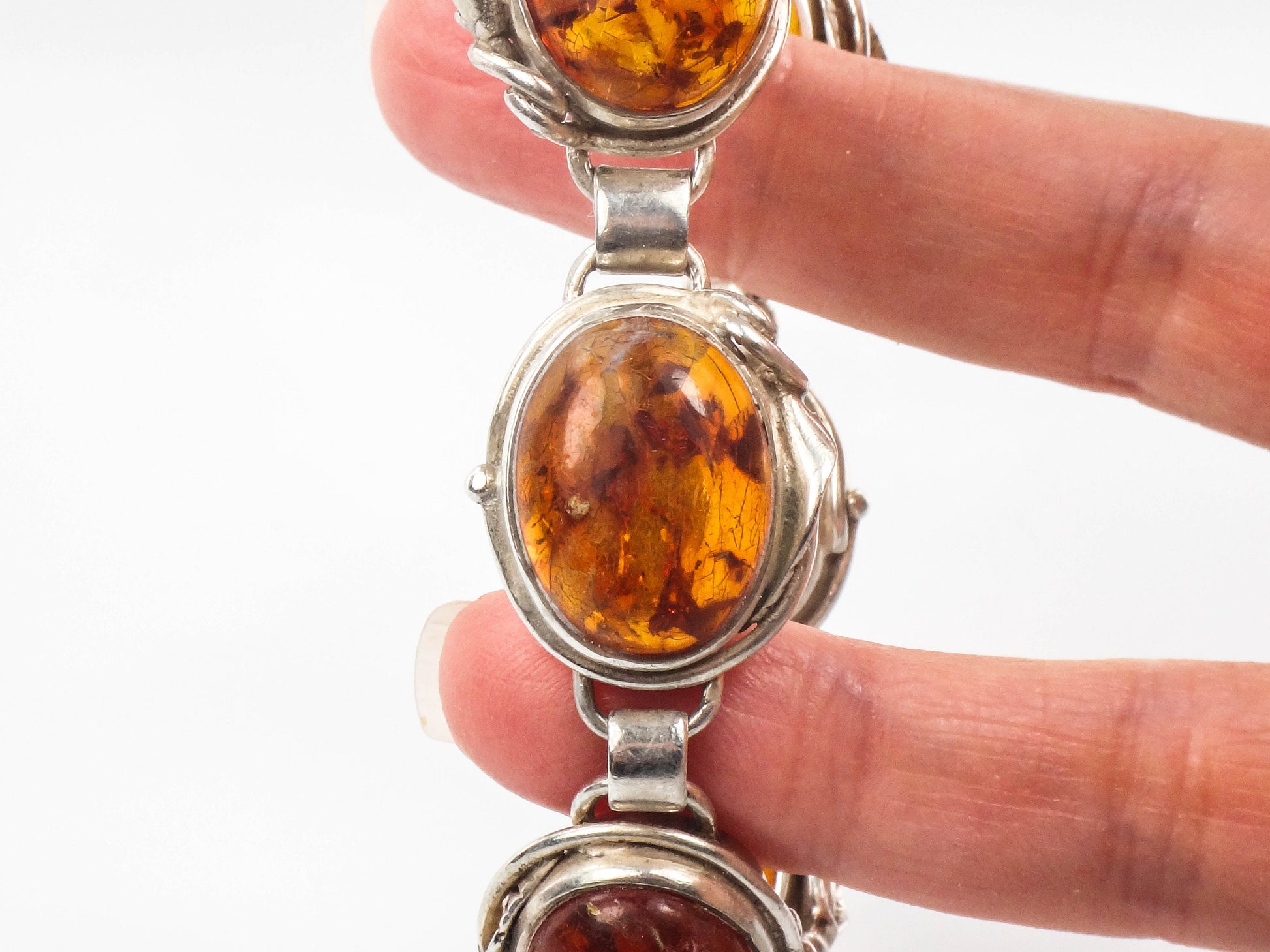 Vintage Sterling Silver Bezel Set Amber Bracelet with Leaf Details 7 3/4"