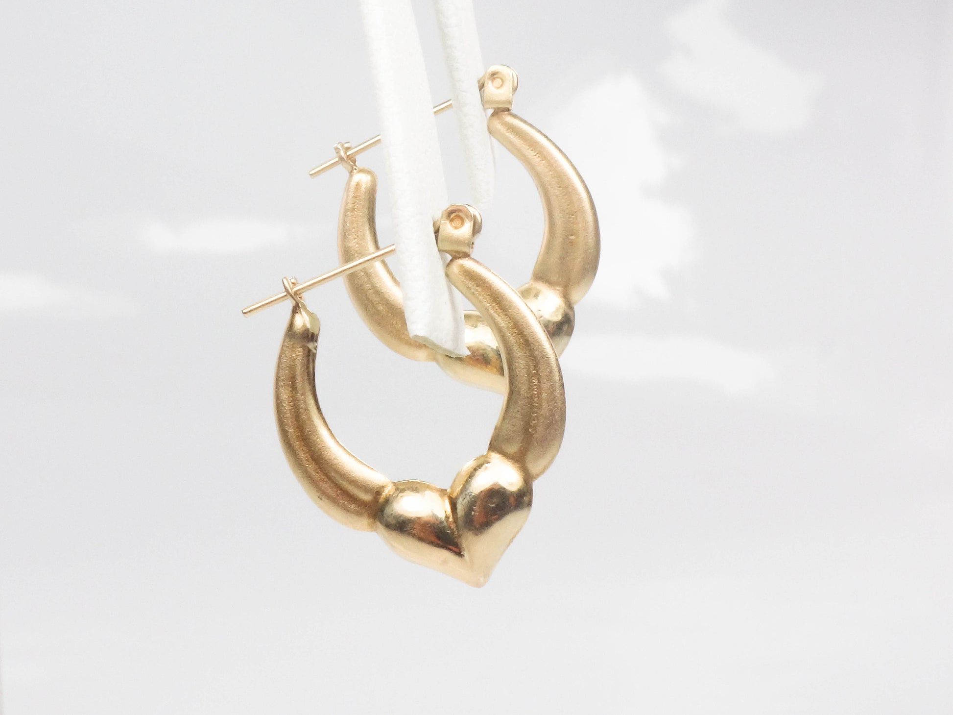 Vintage 14k Yellow Gold Heart Hoop Earrings