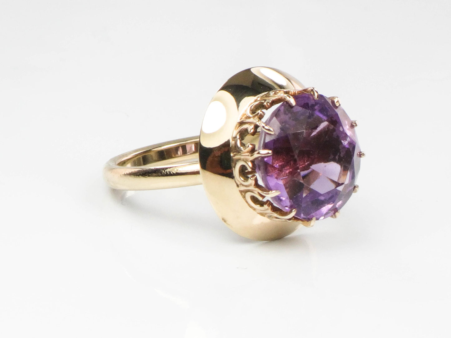 Vintage 14k Yellow Gold Round Amethyst Ring - Purple Stone Ring - Size 6