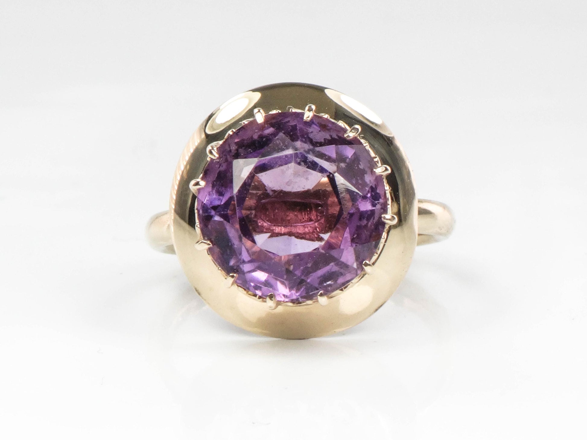 Vintage 14k Yellow Gold Round Amethyst Ring - Purple Stone Ring - Size 6