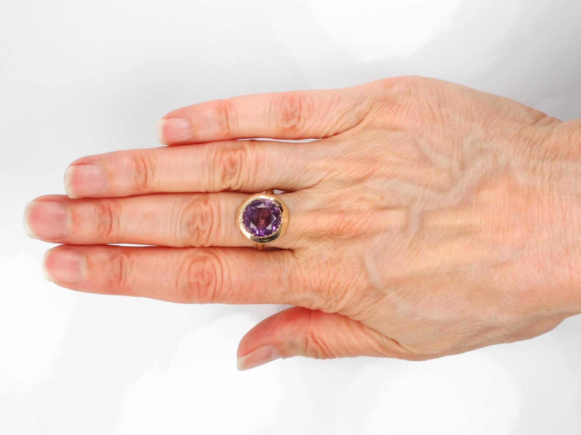 Vintage 14k Yellow Gold Round Amethyst Ring - Purple Stone Ring - Size 6