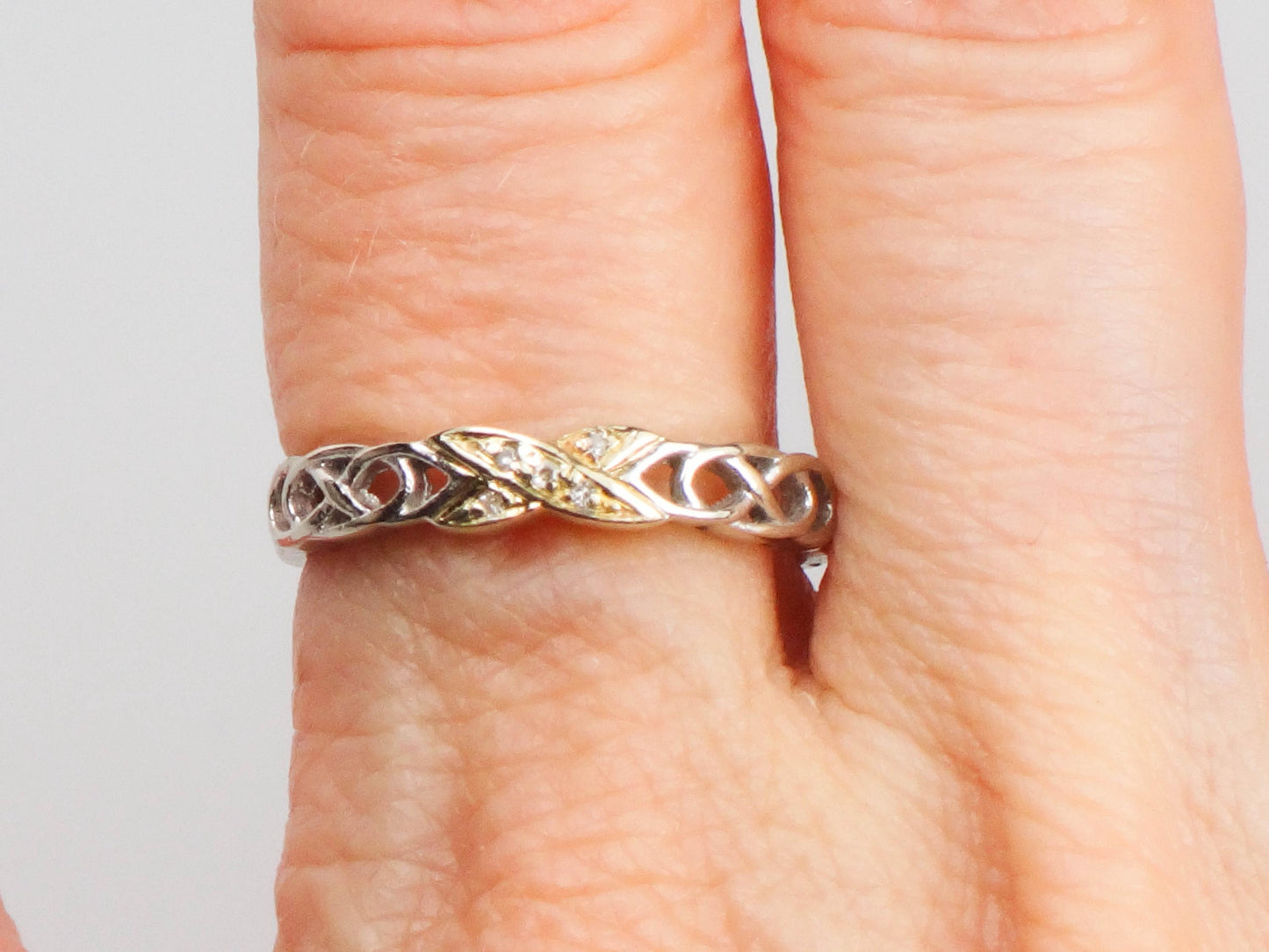 Two Tone Gold Diamond Wedding Band - Vintage Solid 14k Thin Irish Celtic Design Ring Size 7 - Fine Jewelry