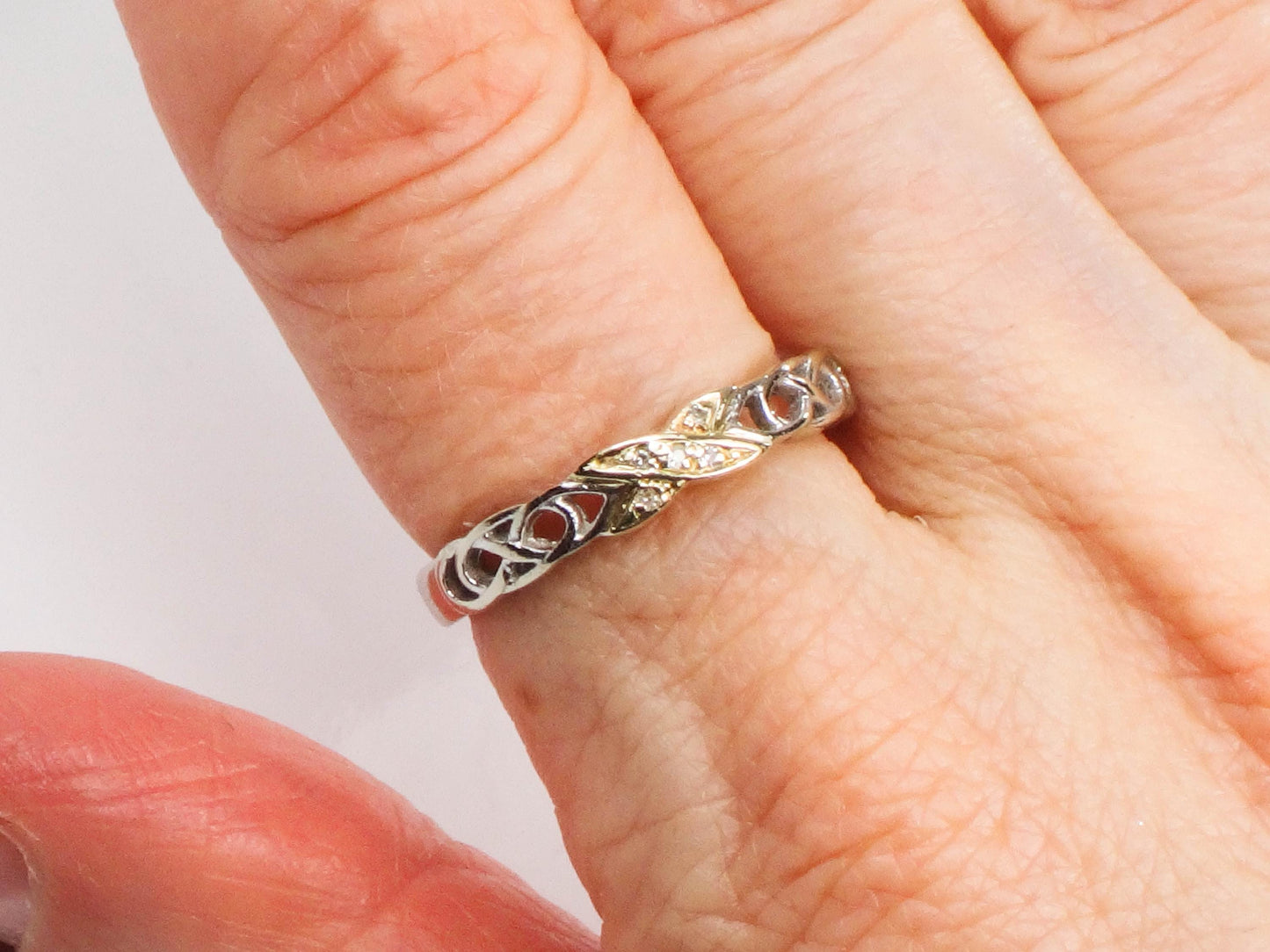 Two Tone Gold Diamond Wedding Band - Vintage Solid 14k Thin Irish Celtic Design Ring Size 7 - Fine Jewelry