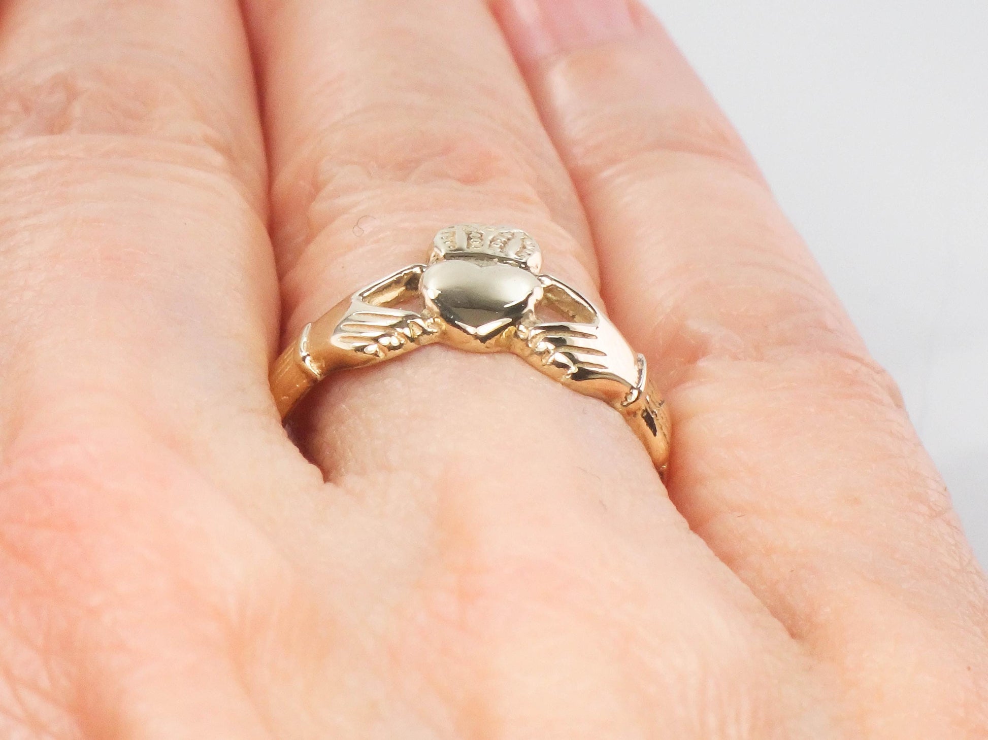 14k Yellow Gold Claddagh Ring - Irish Wedding Band Size 6.75 - Fine Vintage Jewelry