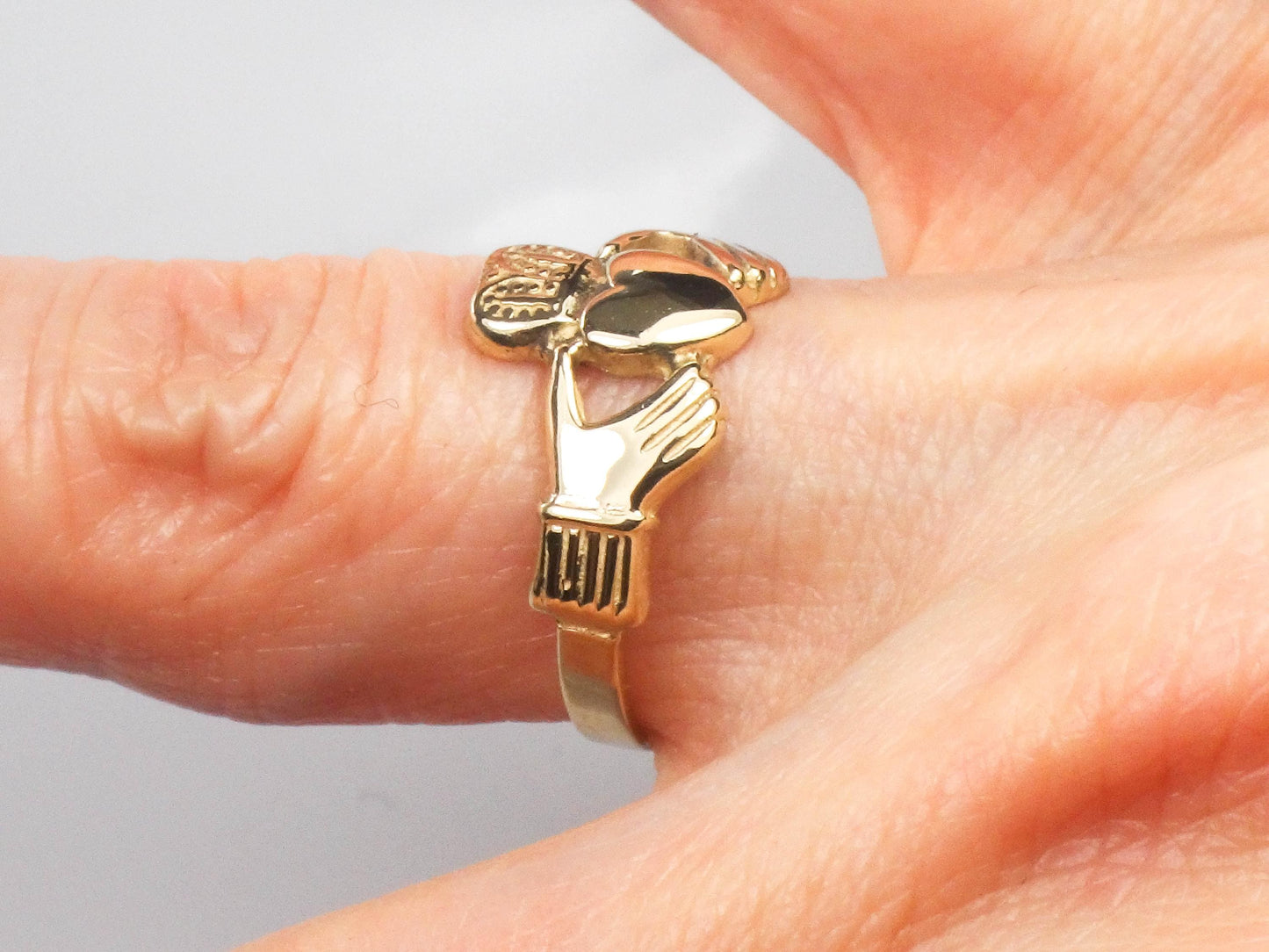 14k Yellow Gold Claddagh Ring - Irish Wedding Band Size 6.75 - Fine Vintage Jewelry