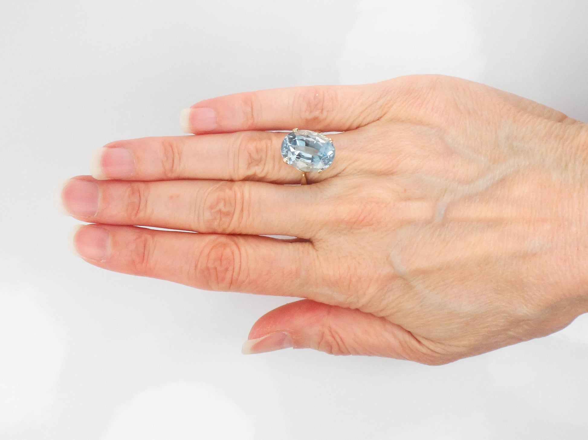 Vintage 14k Yellow Gold Oval Blue Topaz Ring, December Birthstone Ring Size 4