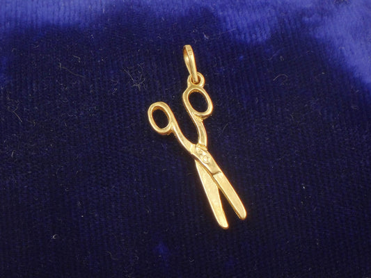 Vintage Solid 21k Gold Scissors Pendant Charm