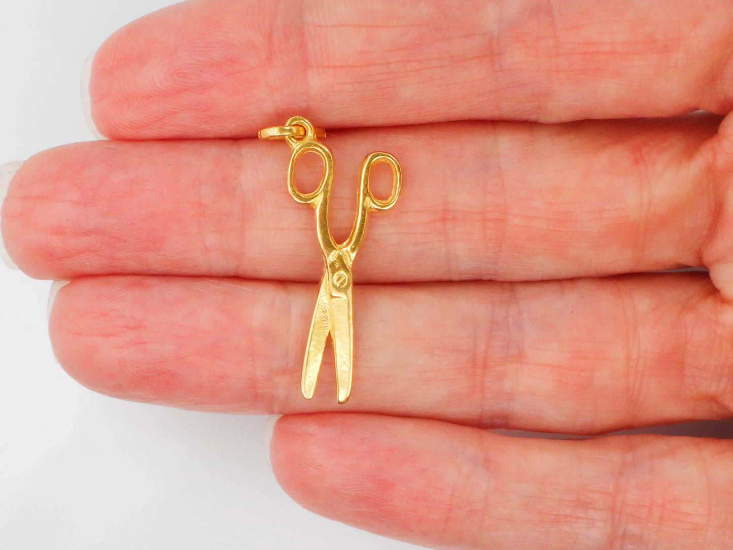 Vintage Solid 21k Gold Scissors Pendant Charm