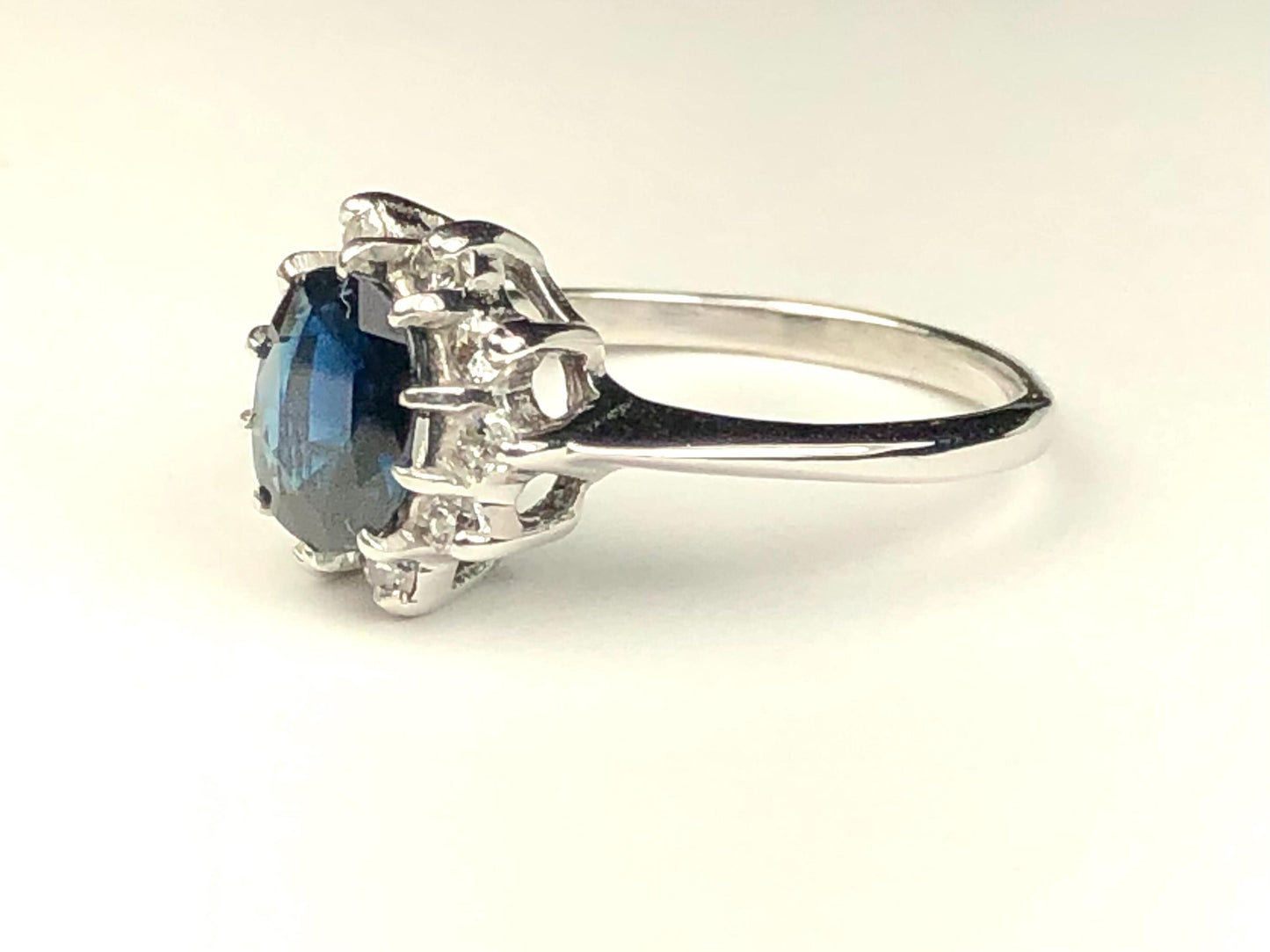 Vintage 14k White Gold Blue Sapphire Diamond Halo Ring September Birthstone Size 7