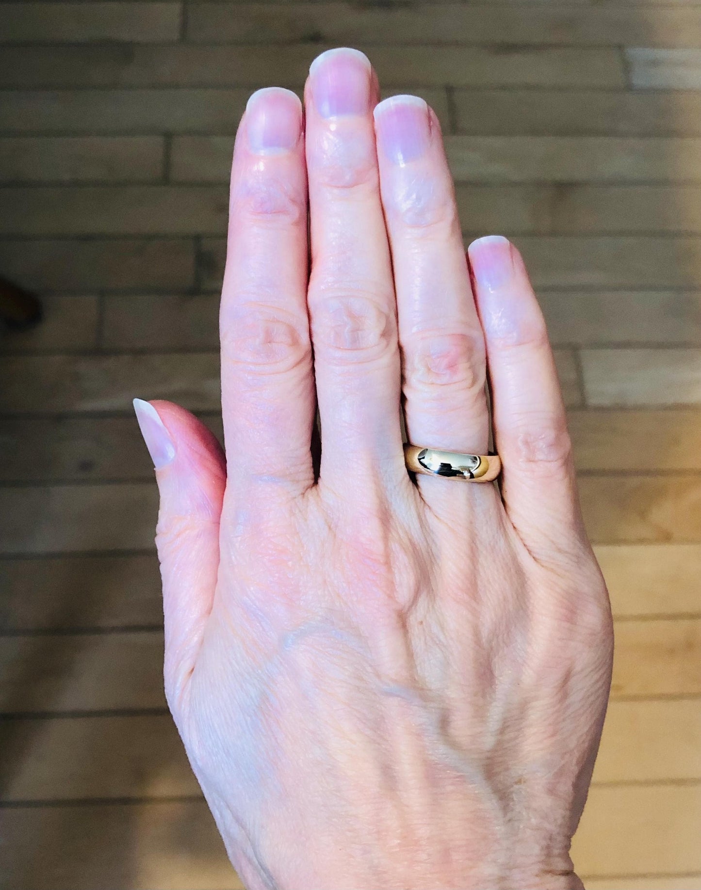 Vintage 14k Solid Yellow Gold 4.9 mm Wedding Band Size 5.75