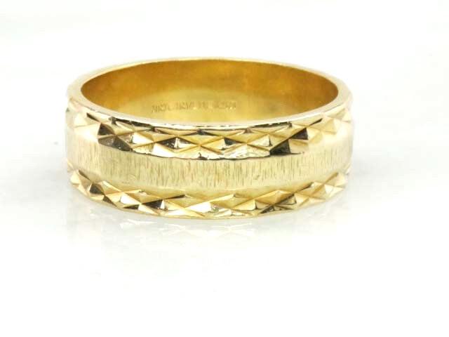 Vintage 14k Yellow Gold ArtCarved Wood Wedding Band 6.5 MM Size 7.25