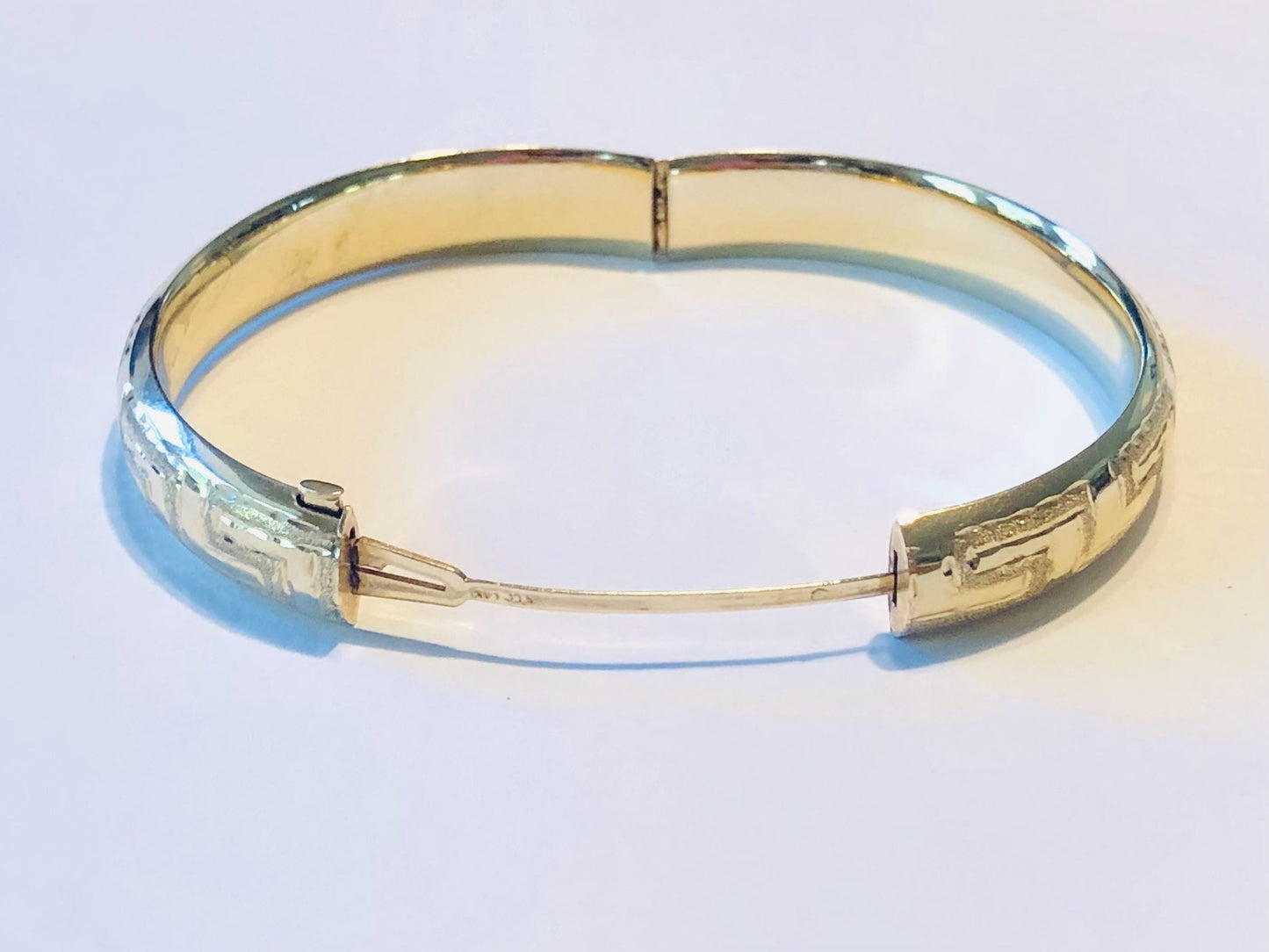 Vintage 14k Yellow Gold Greek Key Design Hinged Bangle Bracelet, Size 6 7/8"