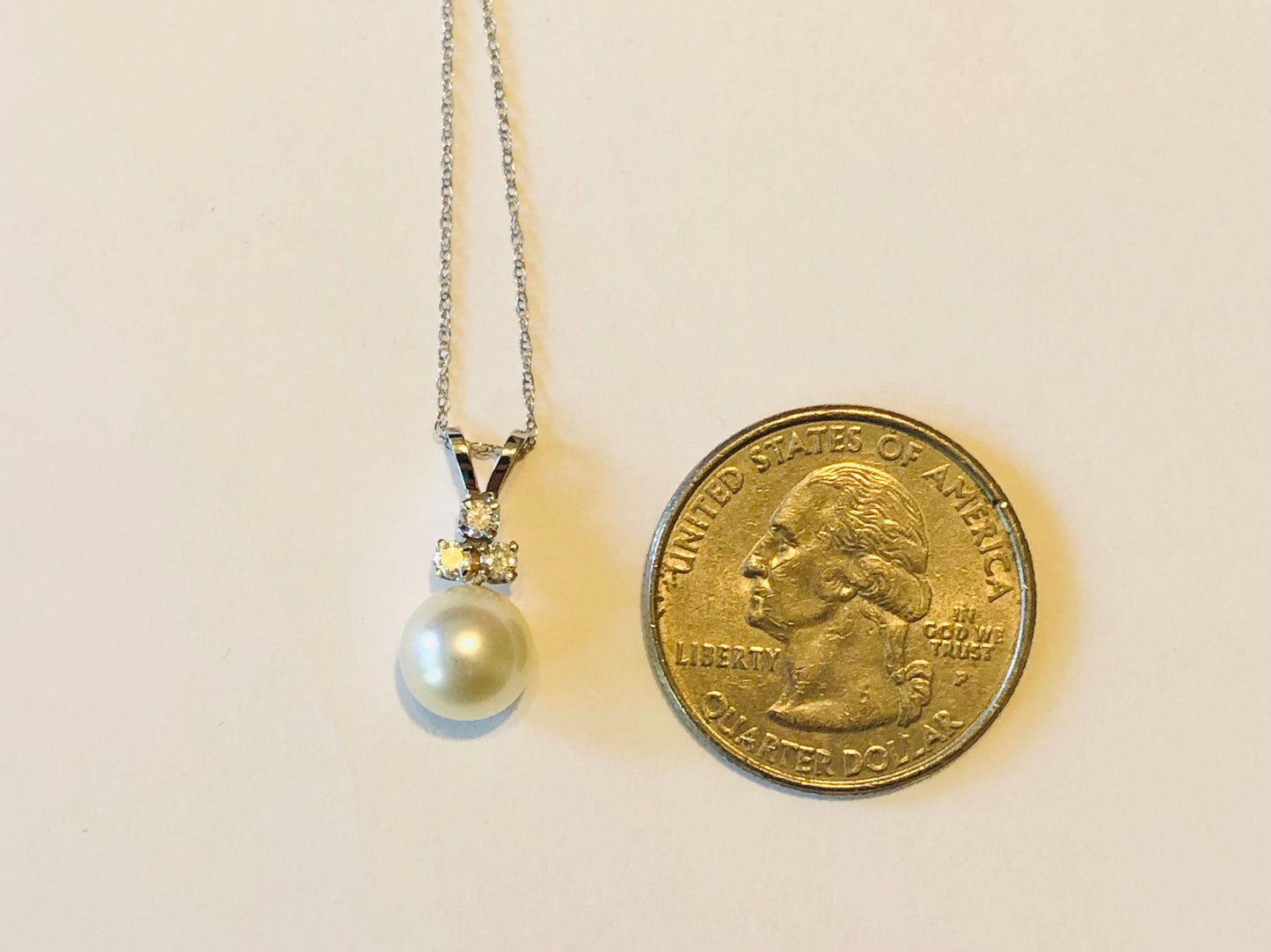 Vintage 14k Gold Pearl and Diamond Necklace, 8.1 mm White Cultured Pearl Pendant, Bridal Necklace, 18"