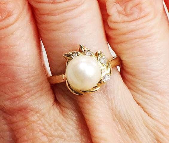Vintage 14k Yellow Gold Cultured Pearl Diamond Ring Large 8 mm Pearl Ring - Bridal Ring - Size 6.25