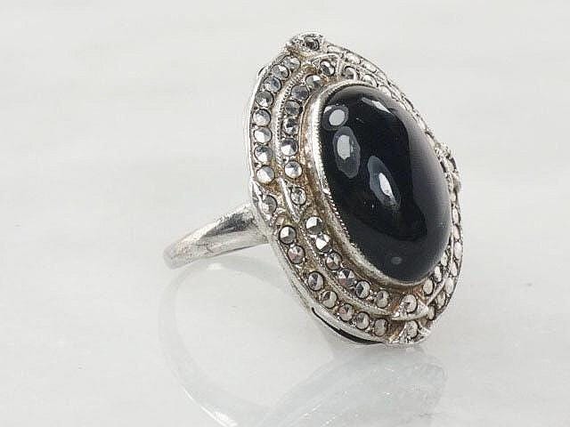 Vintage Art Deco Sterling Silver Marcasite Ring: Black Onyx, Size 3.75