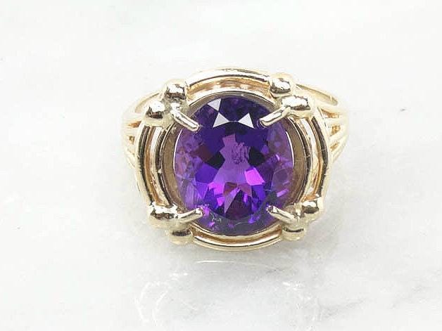 Vintage 14k Yellow Gold Oval Natural Purple Amethyst Ring, February Birthstone Size 7.75